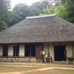 岡本民家園の藁ぶき屋根